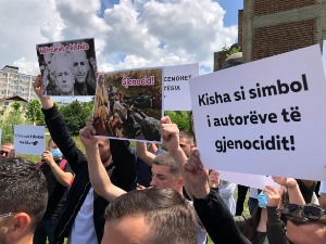 Студенти протестовали испред Храма Христа Спаса у Приштини