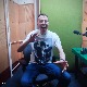 Широм затворених очију - Златни папагај  	