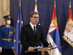 Вучић стигао у Брисел, сутра разговор са Куртијем