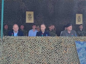 Министри Стефановић и Волас на вежби "Платинасти вук 2021"