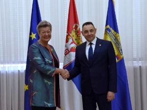 Вулин и Јохансонова о даљој сарадњи у области борбе против ирегуларних миграција