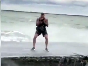 Аквамен за почетнике