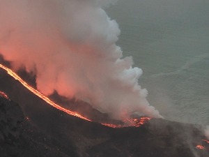 Вулкани и људи: Људи против џина