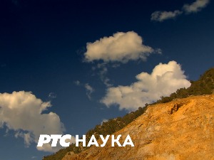  Човек и предео:	 На златном језеру