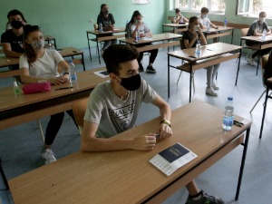 Мала матура, дан трећи, осмаци полагали комбиновани тест