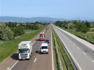 Најоптерећенији ауто-путеви и путеви који воде ка Црној Гори и БиХ