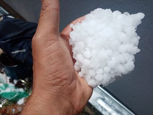 Невреме погодило околину Књажевца, падао град величине лешника