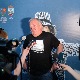 Широм затворених очију  	