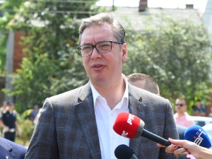 Вучић: Држава повећава минималац јер жели да помогне најсиромашнијим радницима