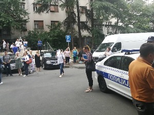 Дојава о бомби у згради РТС-а, у току евакуација радника