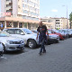 Отац који се годинама бори да врати ћерке по седми пут кренуо пешке за Београд