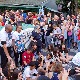 Нови протест на Карабурми, грађани настављају блокаду улице