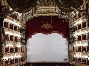 Оперски свет Ђованија Батисте Лоренција