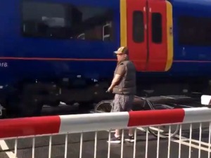 Не покушавајте ово, никад!