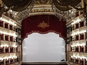 Оперски свет Ђованија Батисте Лоренција