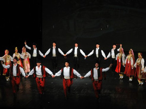 Коловођо ногом крени