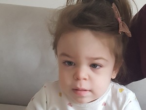 Малој Елени за септембар заказана трансплантација коштане сржи, а прикупљен тек десети део новца