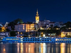 Без музике у београдским баштама након 22 сата, забрањена употреба отвореног пламена и ћумура у зградама