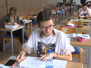 Студенти ментори помажу бруцошима да лакше закораче у студентски живот