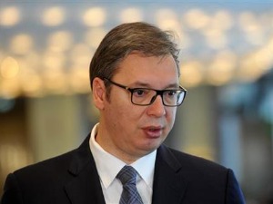 Вучић честитао митрополиту Јоаникију