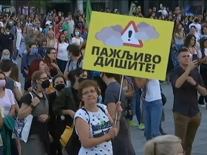 Протест због загађеног ваздуха, учесници предали листу захтева