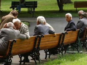 Лажно се представљају у име ПИО фонда и нуде разне производе