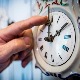 Да ли сте померили сат? Почело зимско рачунање времена