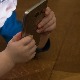 Како децу која користе интернет пре него што проходају научити ко су прави узори