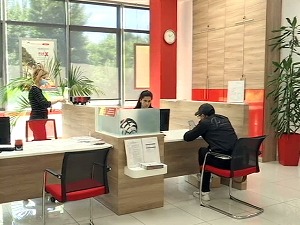 Банке упозоравају клијенте да одустану од тужби, адвокати поручују да је та пракса недопустива