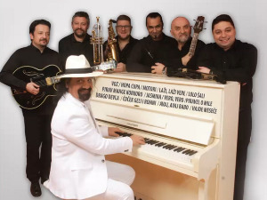 	Медаљон - Оркестар Нина Адемовића 