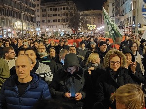 Протестни скупови због хапшења грађана током блокаде путева