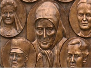 Откривен споменик Соки Лолић, мајци која је чекала да јој се четири сина врате из Великог рата