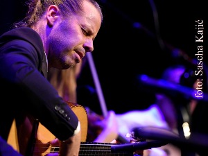 Музика света – Роби Сверд