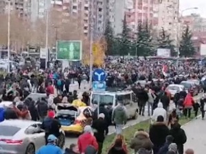 Део еколошких активиста прогласио победу, други настављају протесте, Вучић нове захтеве сматра политичким