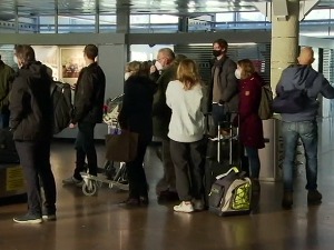 Ако се спремате да празнике проведете ван земље, проверите које потврде траже на границама