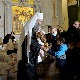Патријарх Порфирије поделио пакетиће: Када деци дамо љубав поклонили смо им цео свет