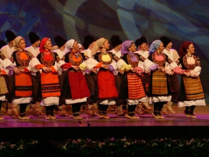 Коловођо ногом крени