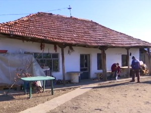 Кућа Ђорђевића из Грачанице у полураспаду, незадовољни понудом Општине