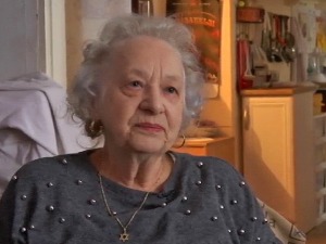 Рођена на Старом сајмишту, са 900 грама је спасили у врећи за хлеб – Естер Бајер сада има само једну жељу 