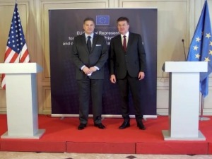 Лајчак и Ескобар: На странама је да изаберу модел за нормализовање односа