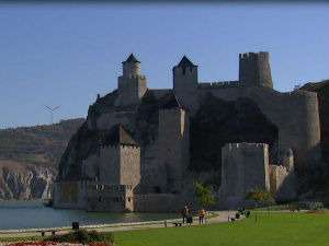 Тврђаве на Дунаву:	 Голубац