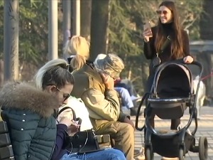 "Стаклени плафон" препрека женама на путу ка успеху, како прескочити баријере