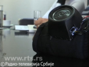 Нас је 10%