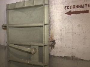 Магацини, теретане, фитнес центри "ушли" у склоништа – ко их контролише