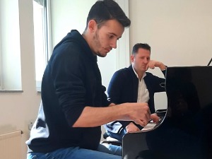 Успеси младог пијанисте Јована Перуничића