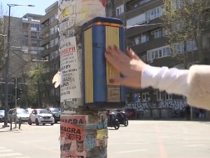 Знамо ли да користимо тастере за пешаке на семафорима
