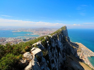 Планина смећа, како је Брегзит затрпао Гибралтар ђубретом