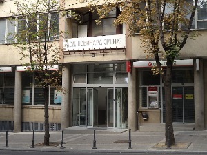 УНС тражи од полиције да пронађе ко је разбио врата Мађарске медијске куће у Суботици