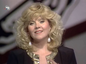 Медаљон - Јулија Бисак