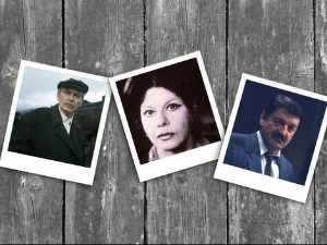 Глумци певају